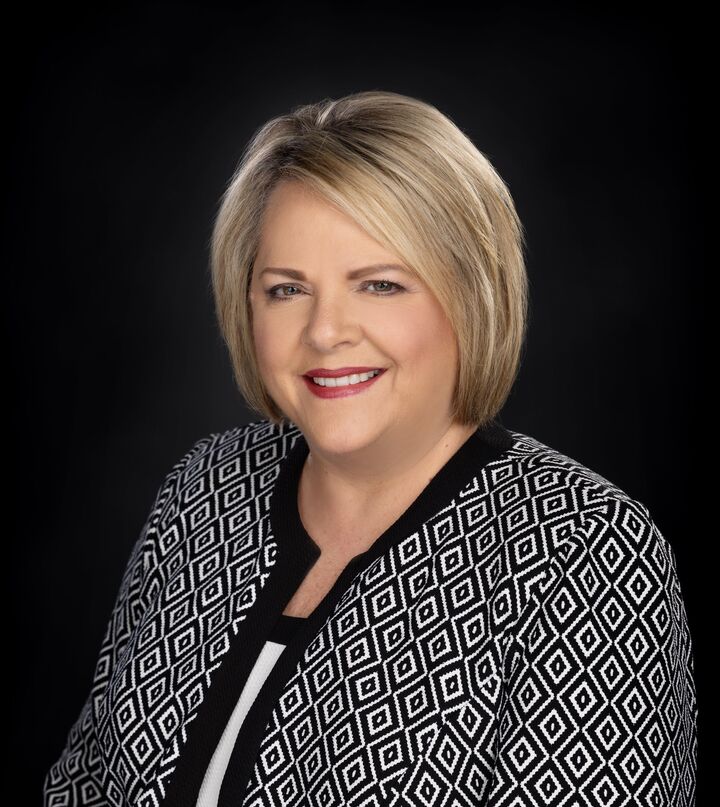 Shannon Claggett, Real Estate Salesperson in Coeur D Alene, Beutler & Associates