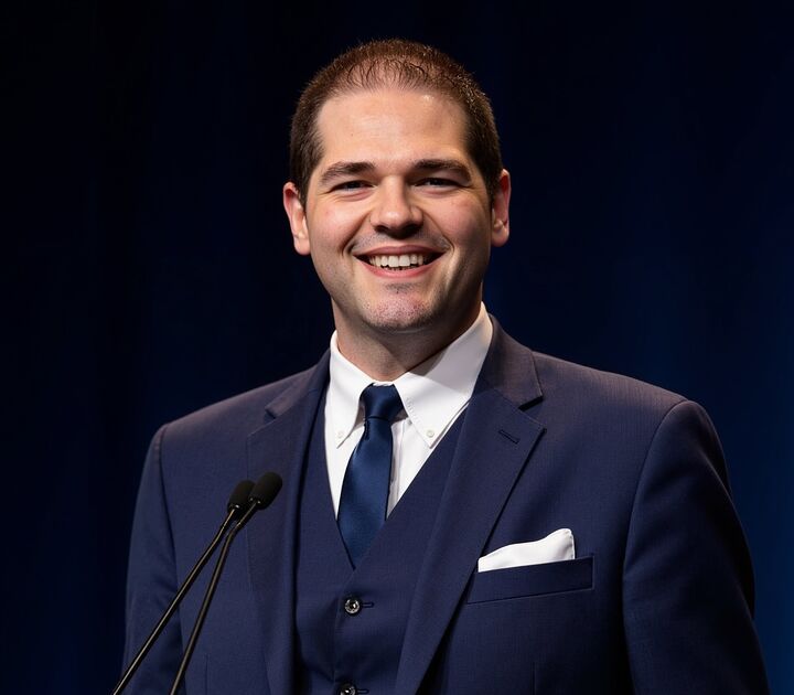 Stephen Meadows, Associate Real Estate Broker in Winchester, Premier
