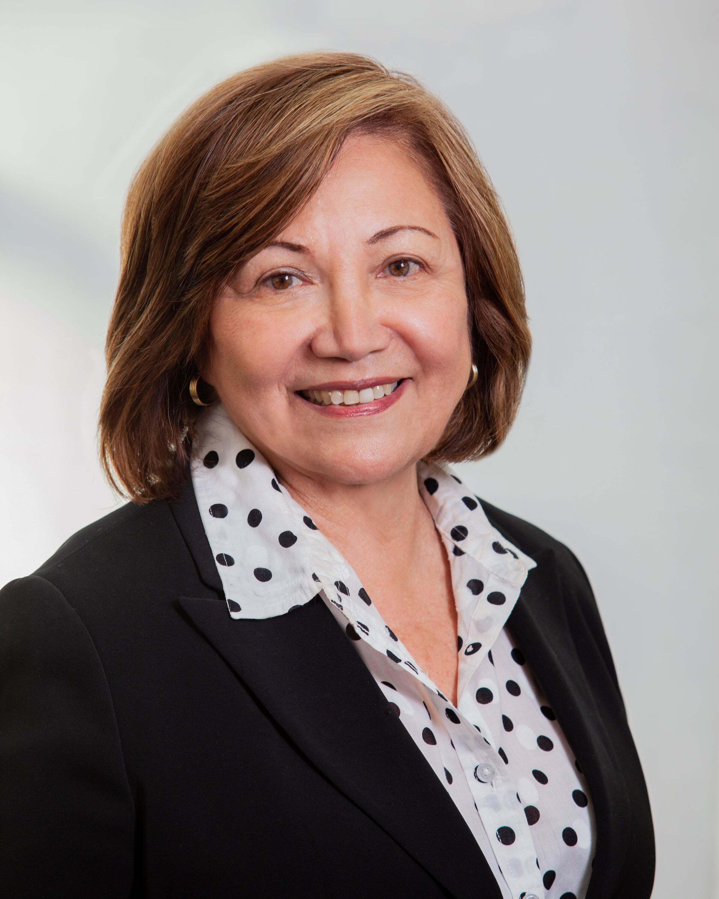 Alicia Silva, Real Estate Salesperson in Granada Hills, Masters