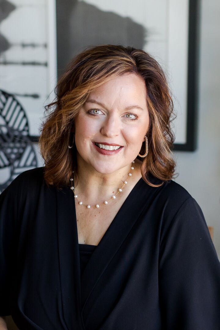 Michelle Nicely, Real Estate Salesperson in Fredericksburg, Elite