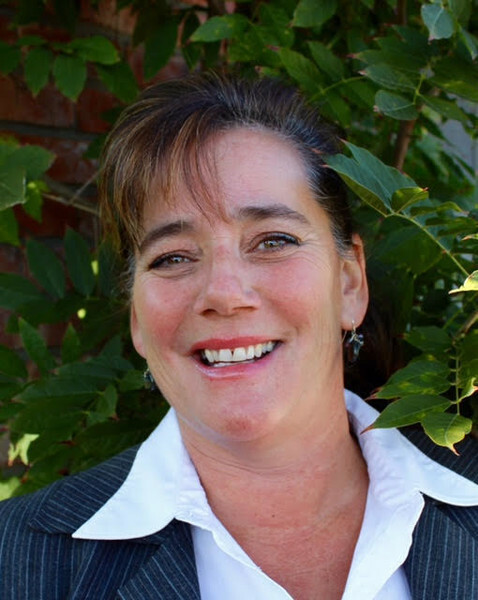 Sharon Phillips, Realtor in Los Altos, Sereno