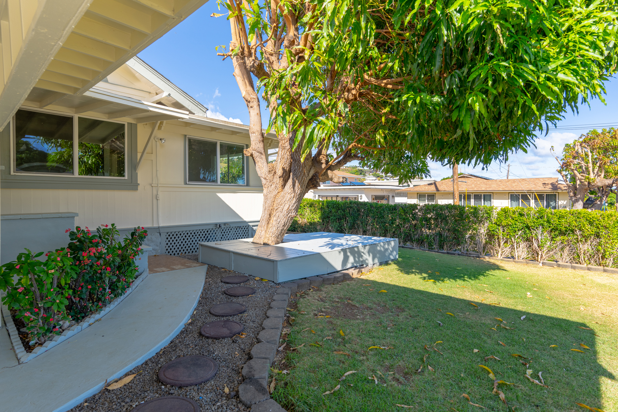 Property Photo:  3730 Keanu Street  HI 96816 