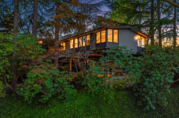 Property Photo:  3717 E Prospect Street  WA 98112 