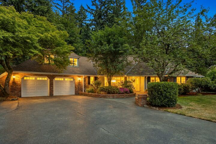 Property Photo:  14330  172nd Avenue NE  WA 98052 