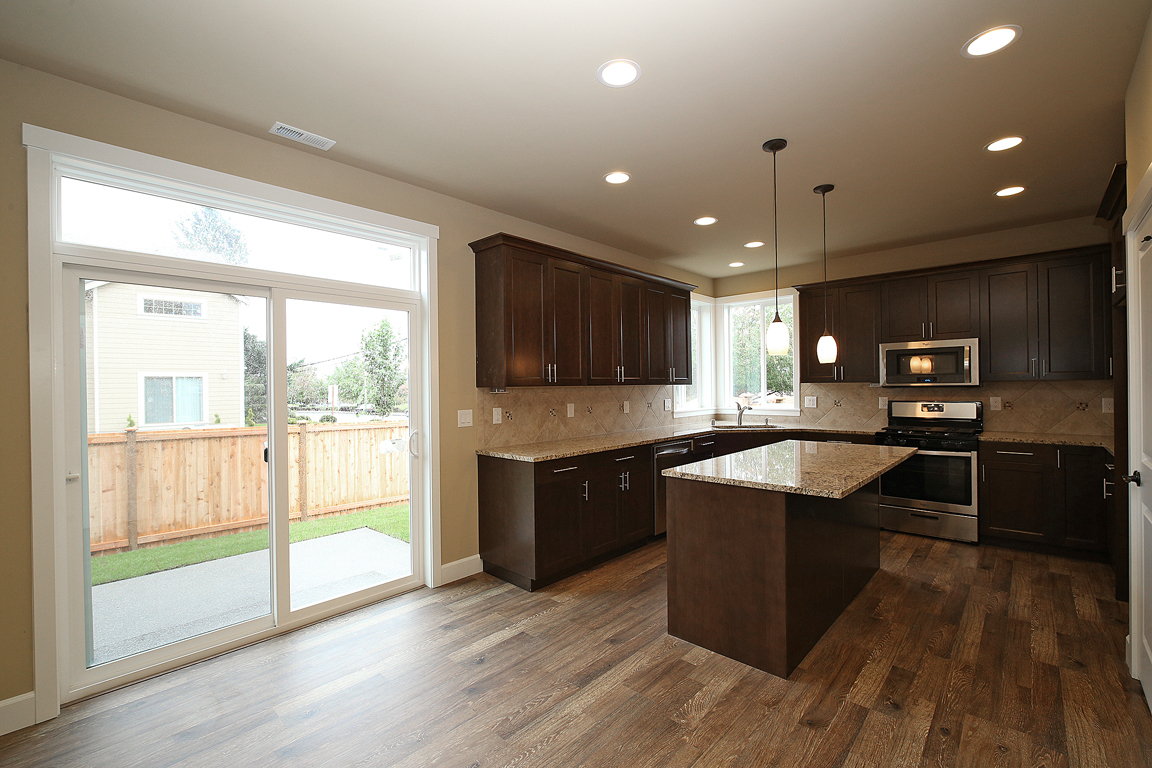 Property Photo: Kitchen/dining room 710 Monroe Ave NE  WA 98056 