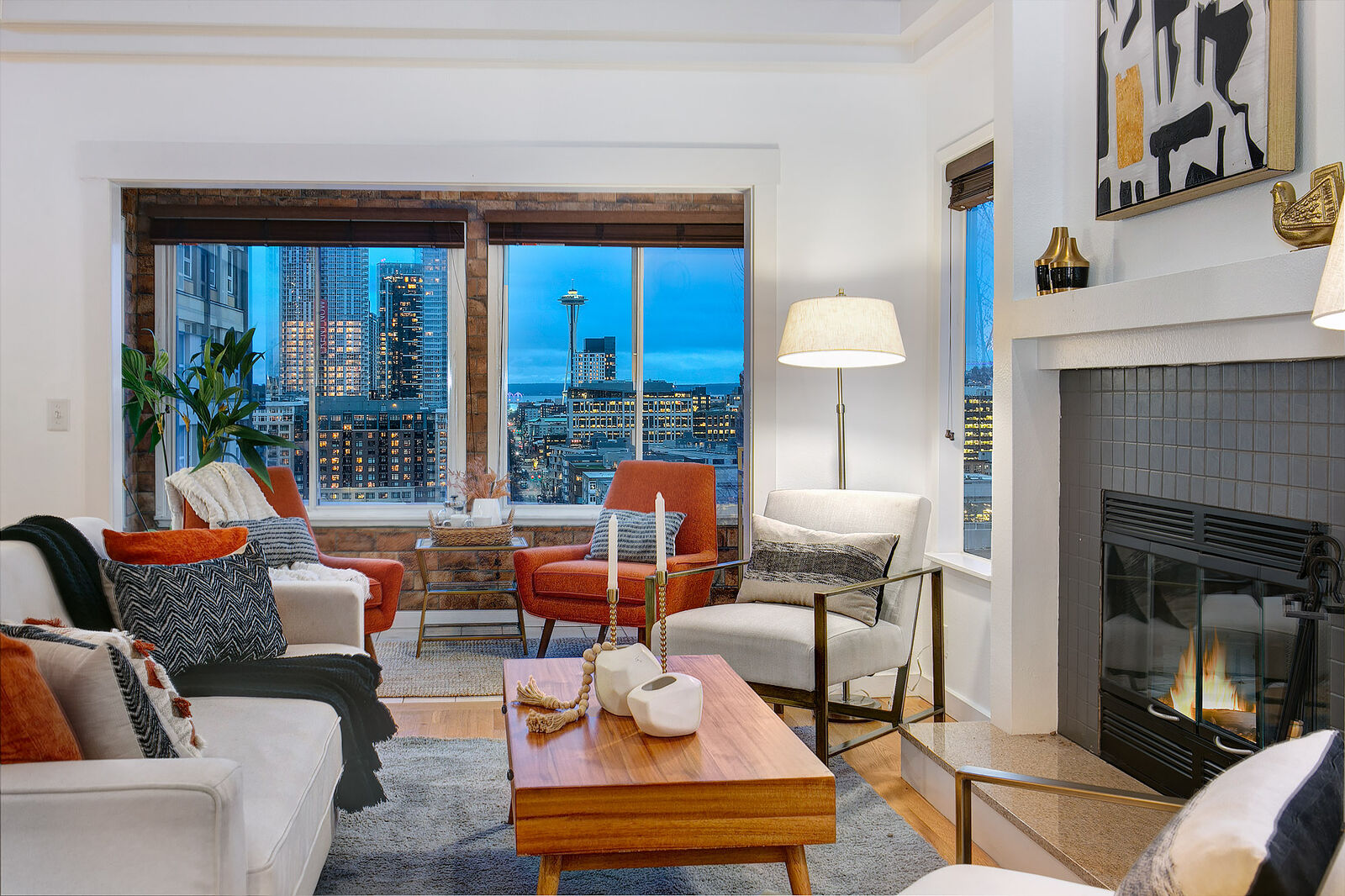 Property Photo: 131 Bellevue Avenue E 401 WA 98102