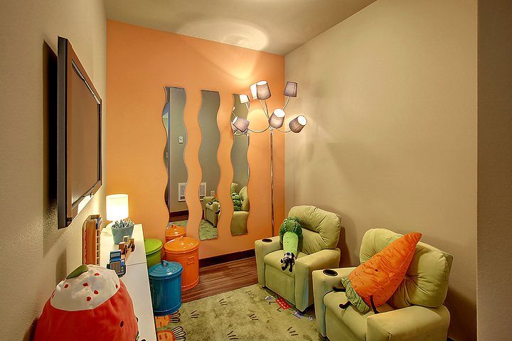 Property Photo: Flex Space 1807 178th St SW 31 WA 98037