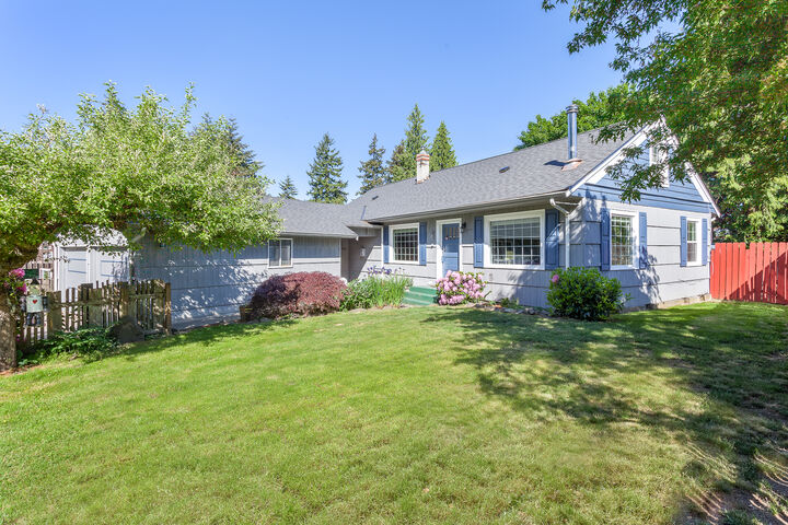 8829 231st St SW  Edmonds WA 98026 photo