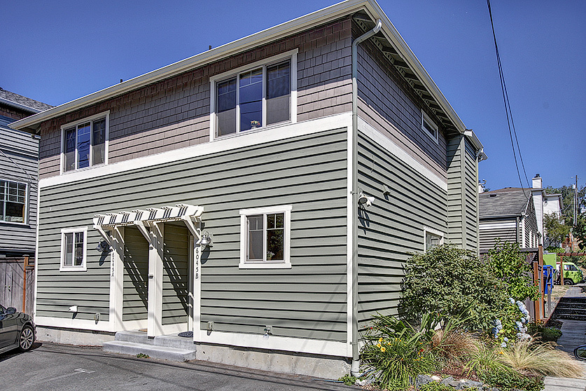 Property Photo:  6045 Fauntleroy St SW B  WA 98136 