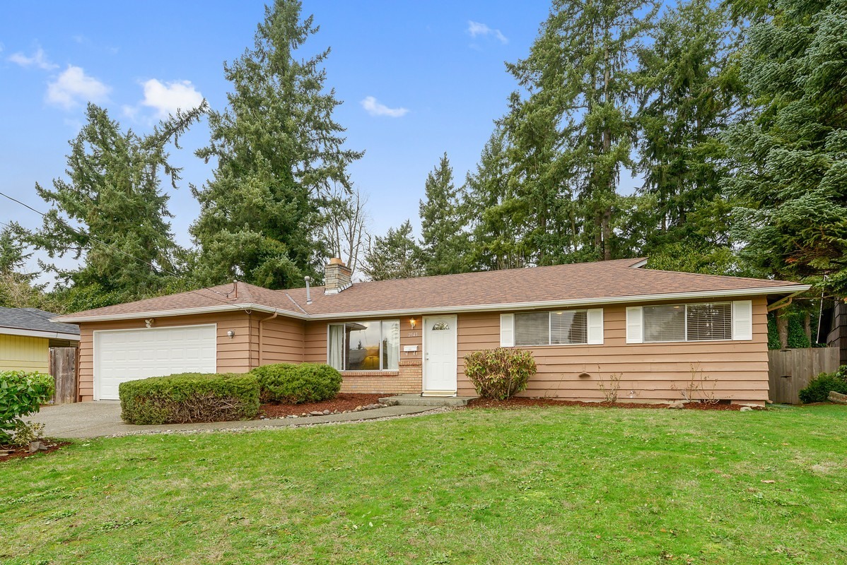 Property Photo:  2545 24th St SE  WA 98002 