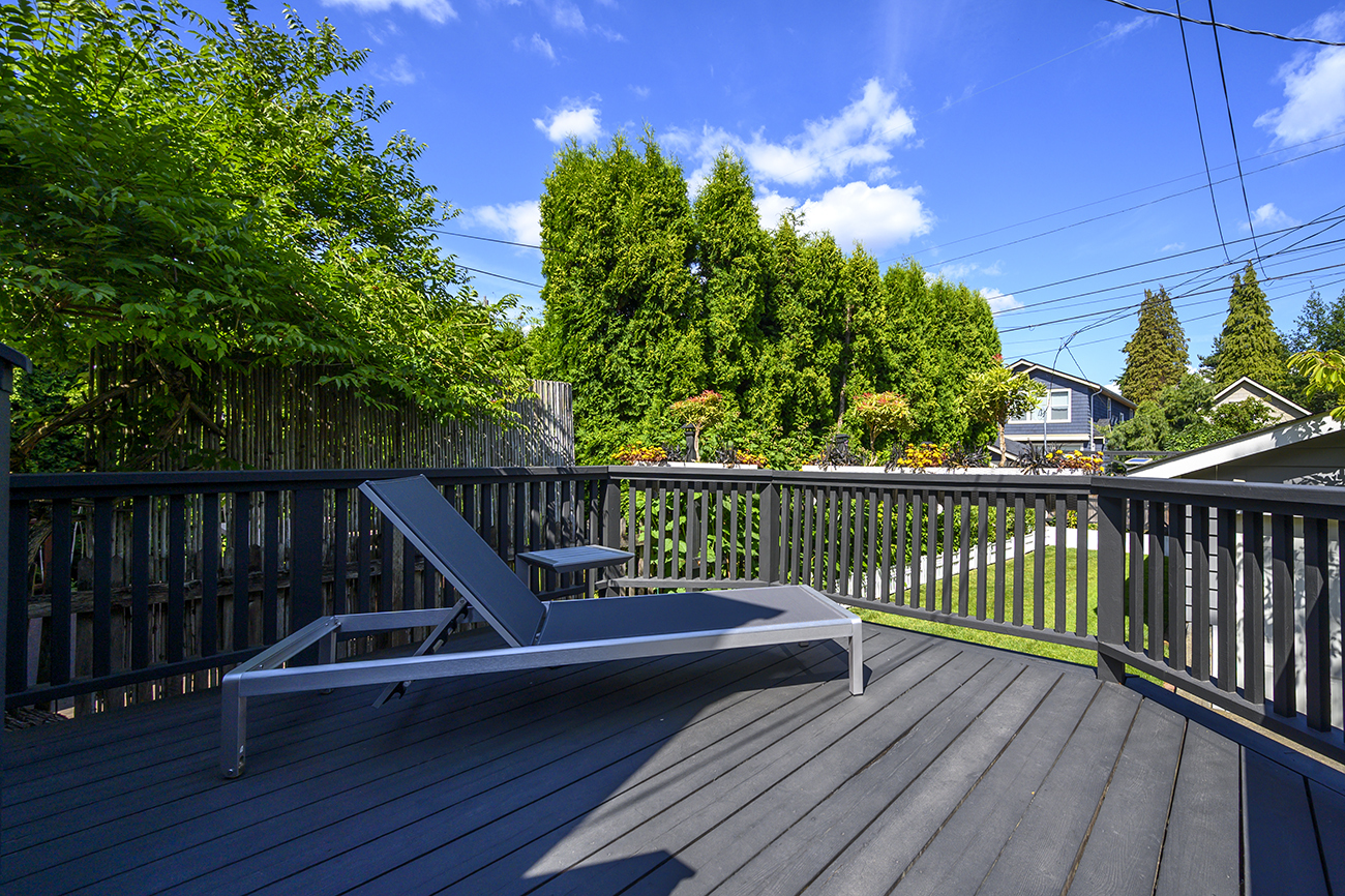 Property Photo: Backyard & Deck 1806 6th Ave W  WA 98119 