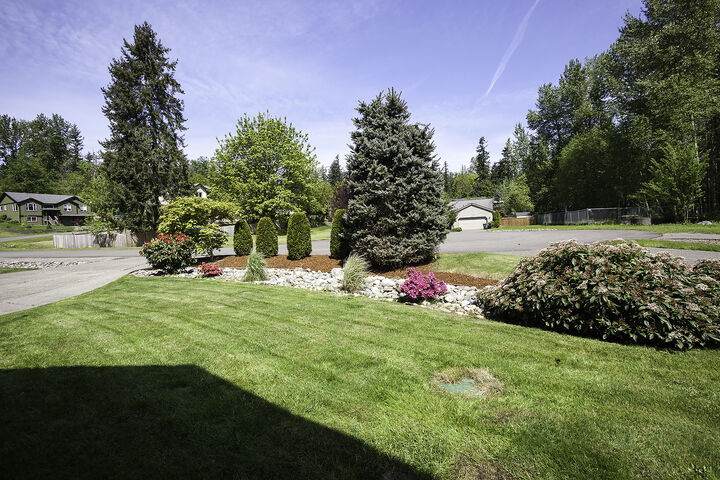 Property Photo: Front 19616 E 5th St WA 98391