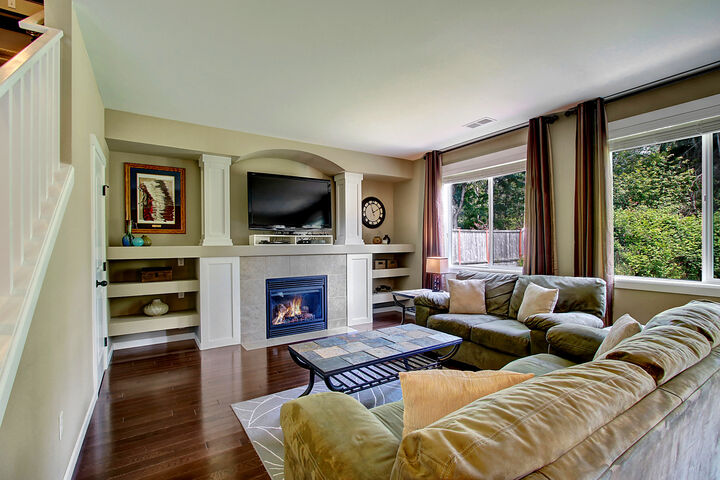Property Photo:  1101 80th Dr NE  WA 98258 