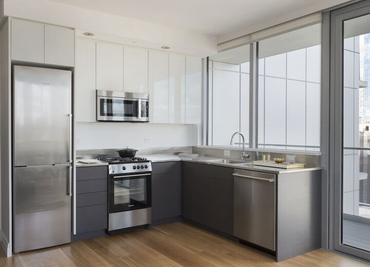 Property Photo: 300 Ashland Place 17B NY 11217