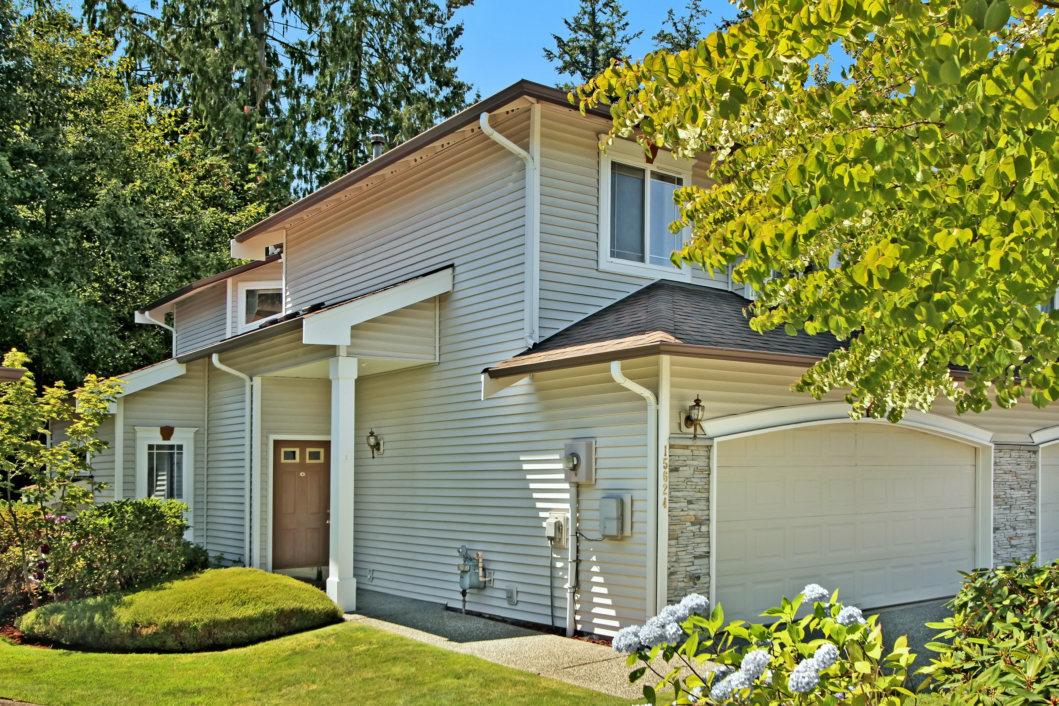 Property Photo:  15624 48th Place W  WA 98026 