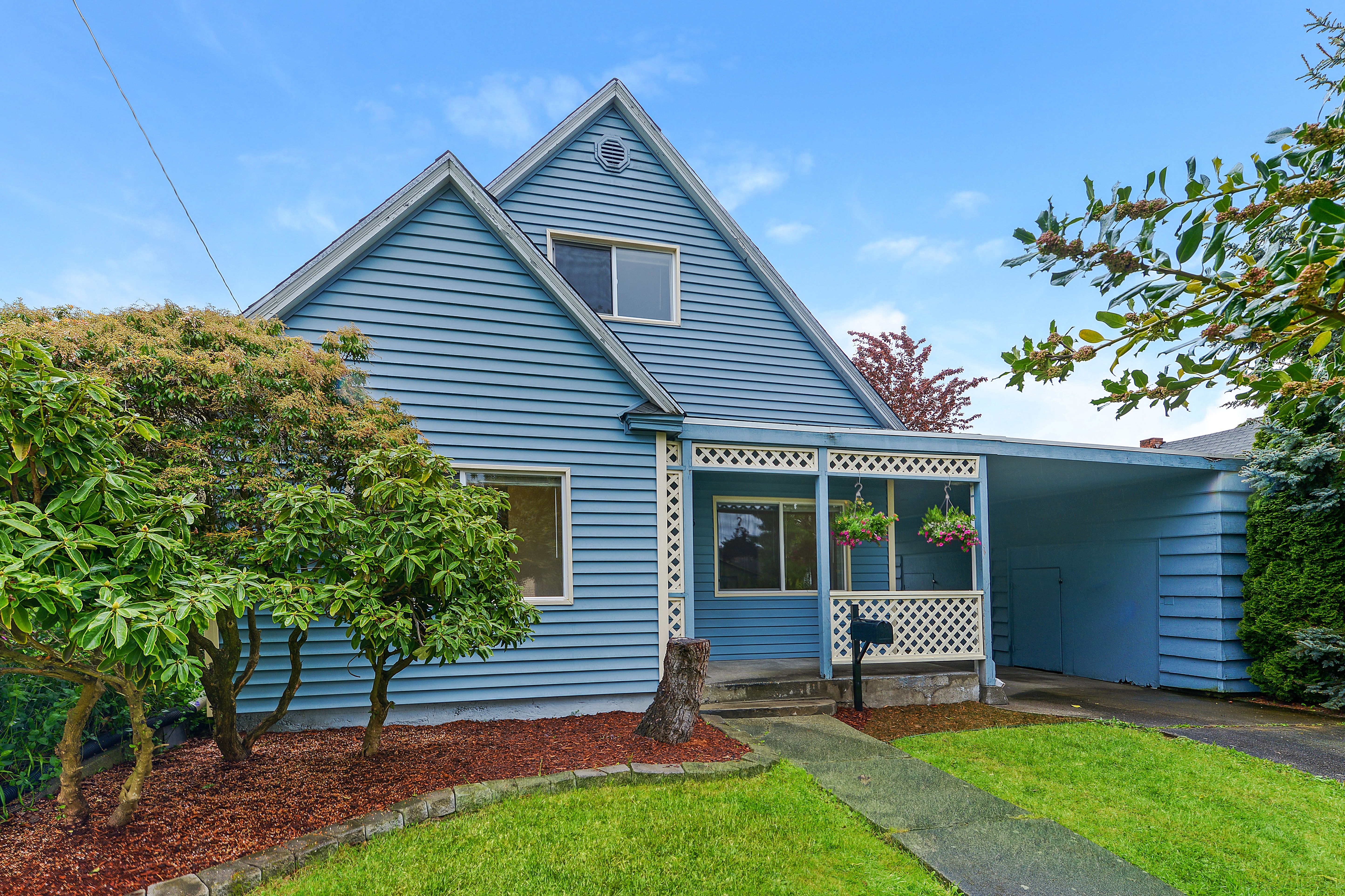 Property Photo:  415 S 59th St  WA 98408 