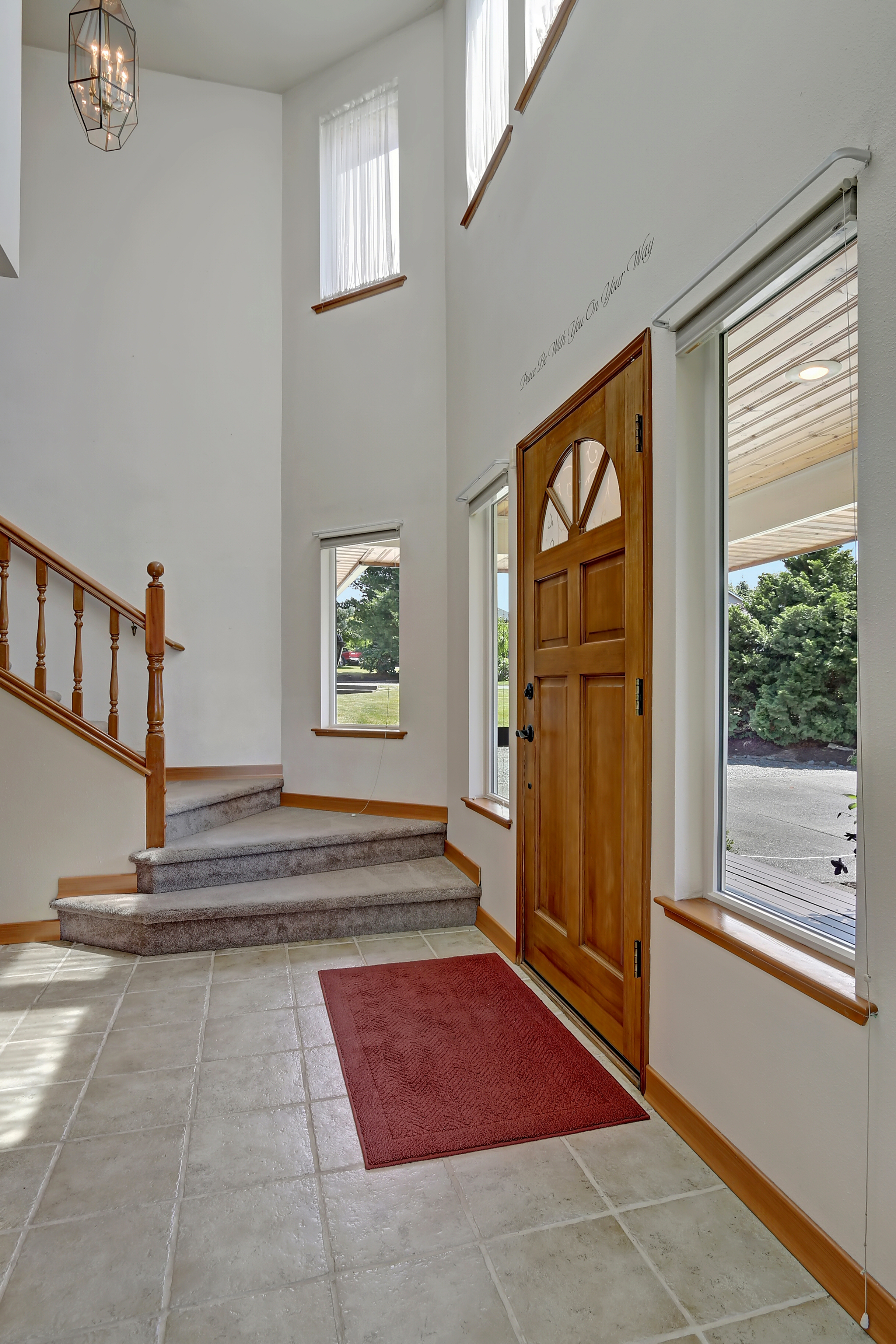 Property Photo: Foyer 7517 76th Place NE  WA 98270 