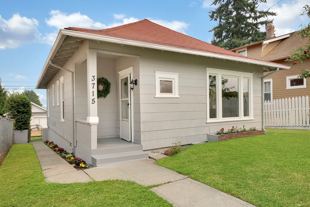Property Photo:  3715 E I St  WA 98404 