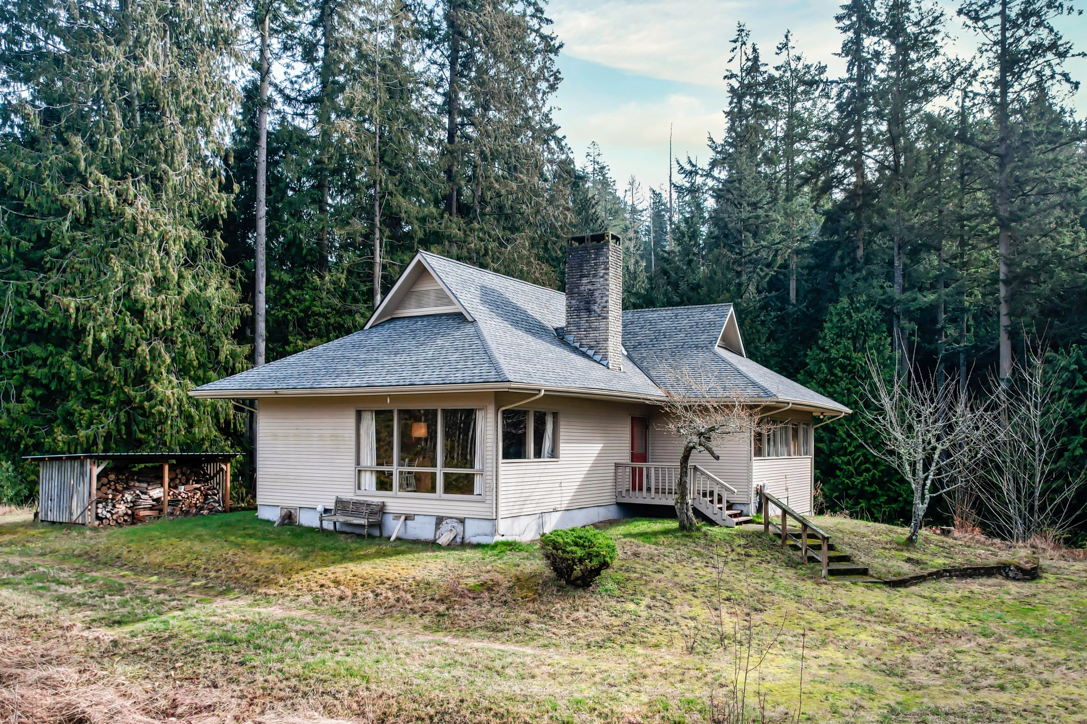 Property Photo:  741 Aalmo Road  WA 98282 