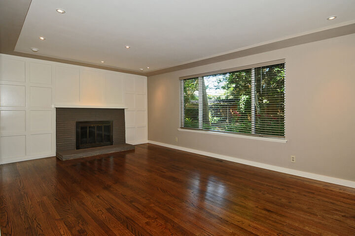 Property Photo: Living & dining room 14217 Evanston Ave N  WA 98133 