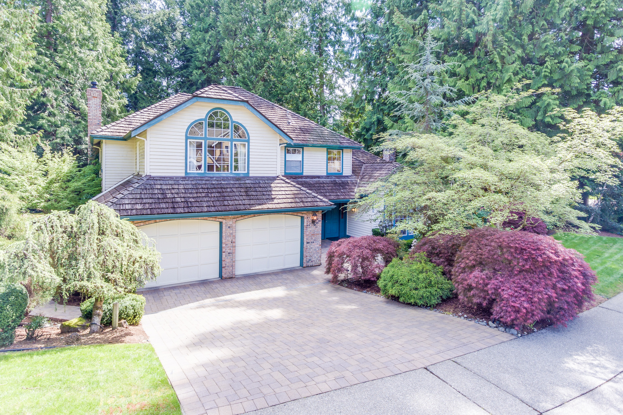 Property Photo:  2818 220th Place NE  WA 98074 