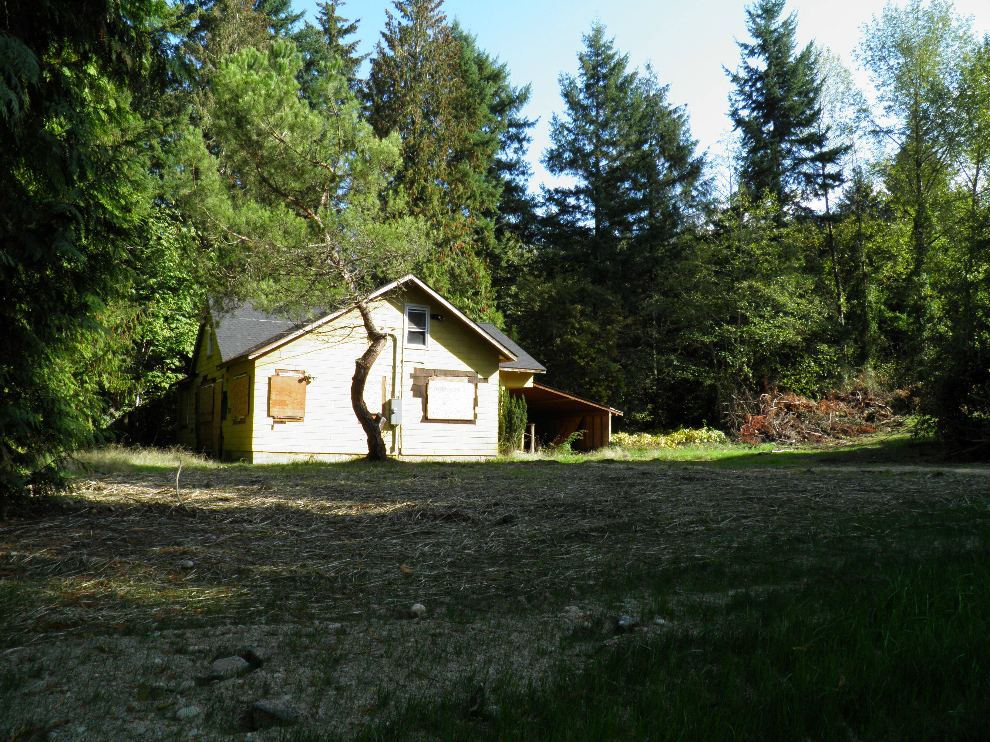 Property Photo:  5818 80th St E  WA 98371 