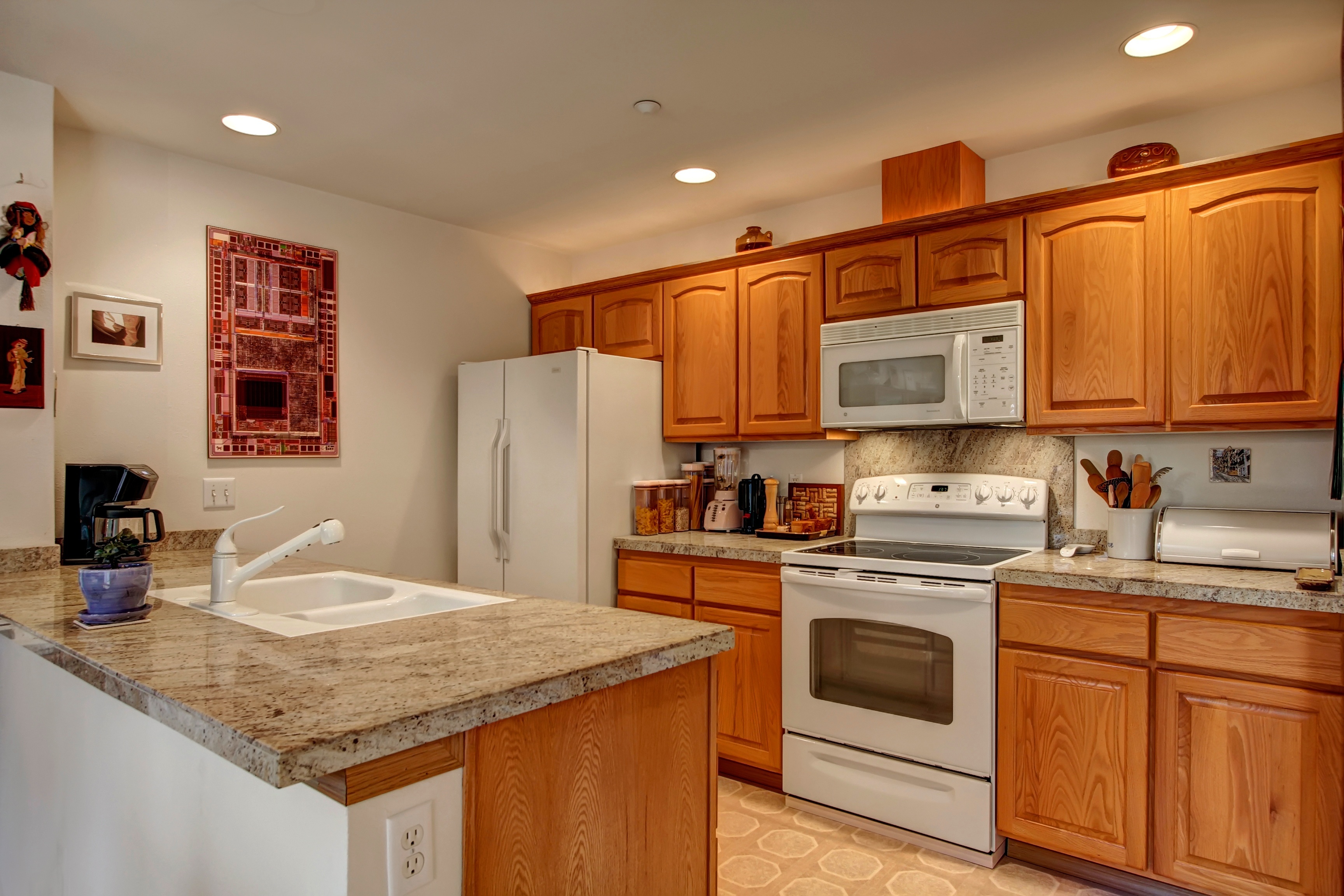 Property Photo: Kitchen 16506 Spruce  Way B  WA 98037 