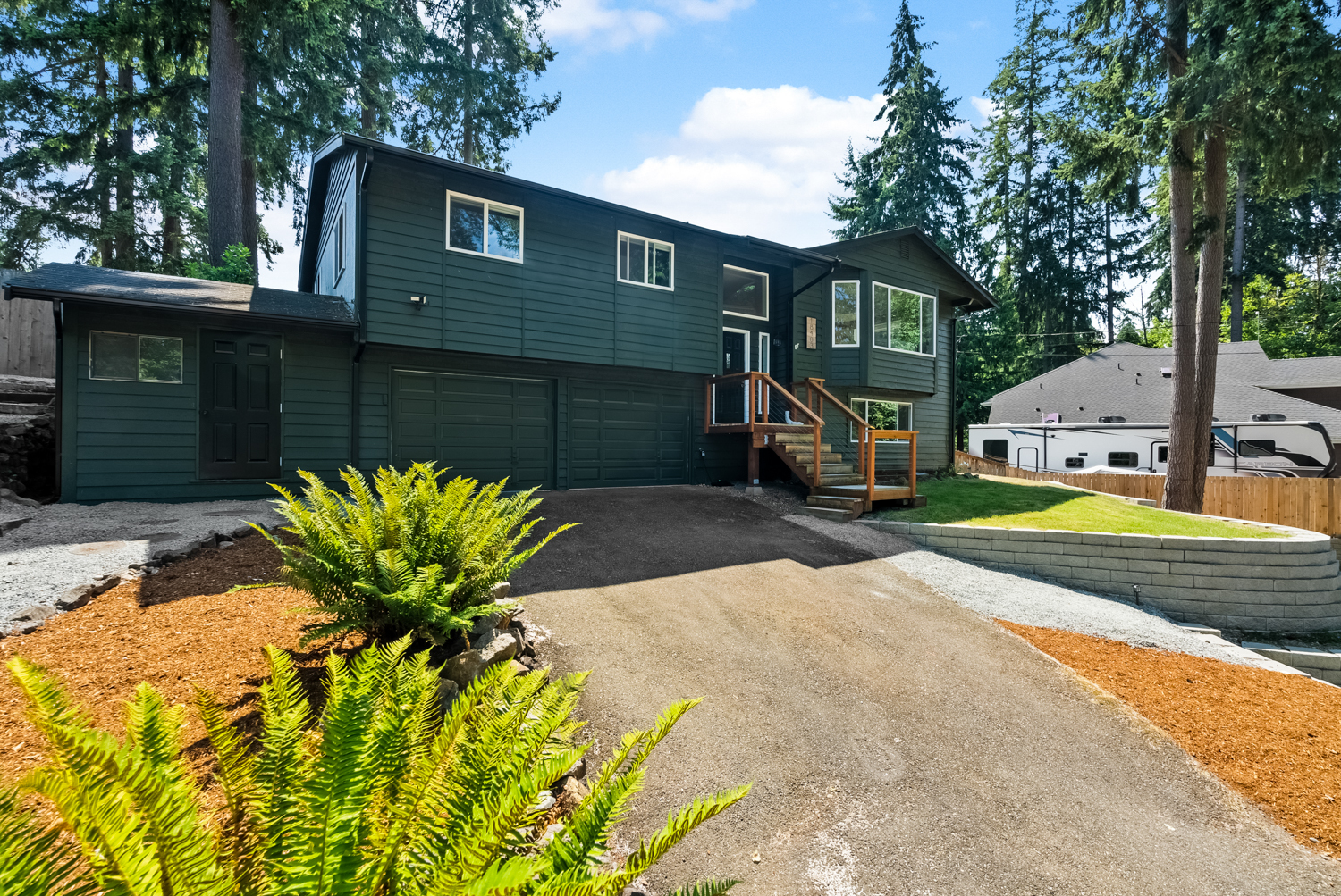 Property Photo:  18403 77th Street E  WA 98391 