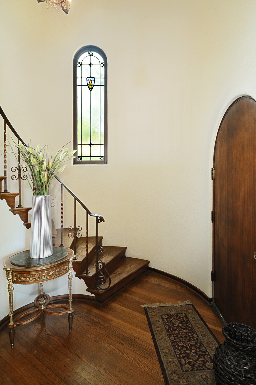 Property Photo: Foyer & staircase 3042 10th Ave W  WA 98119 