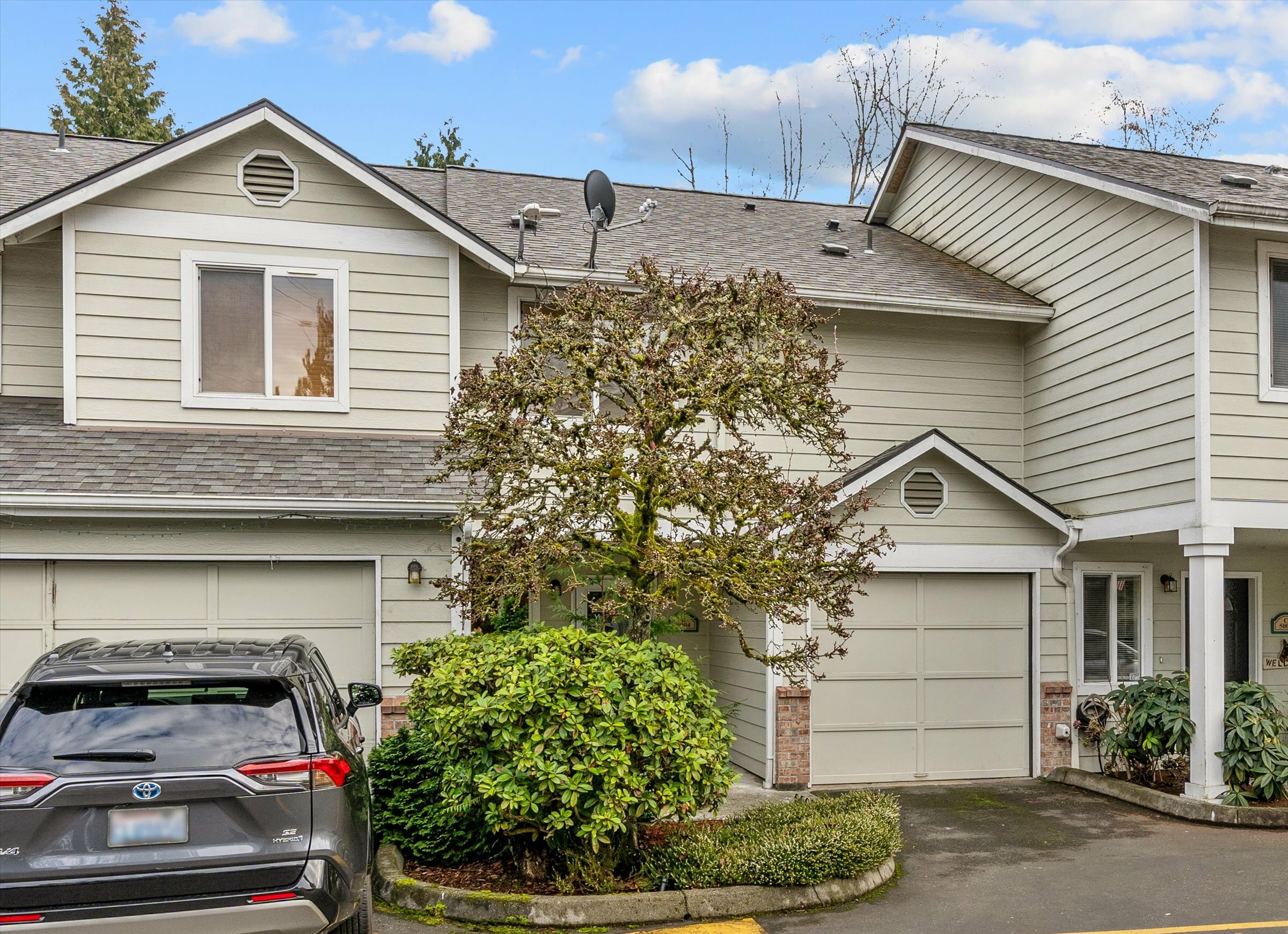 Property Photo:  5004  168th Street SW B  WA 98037 