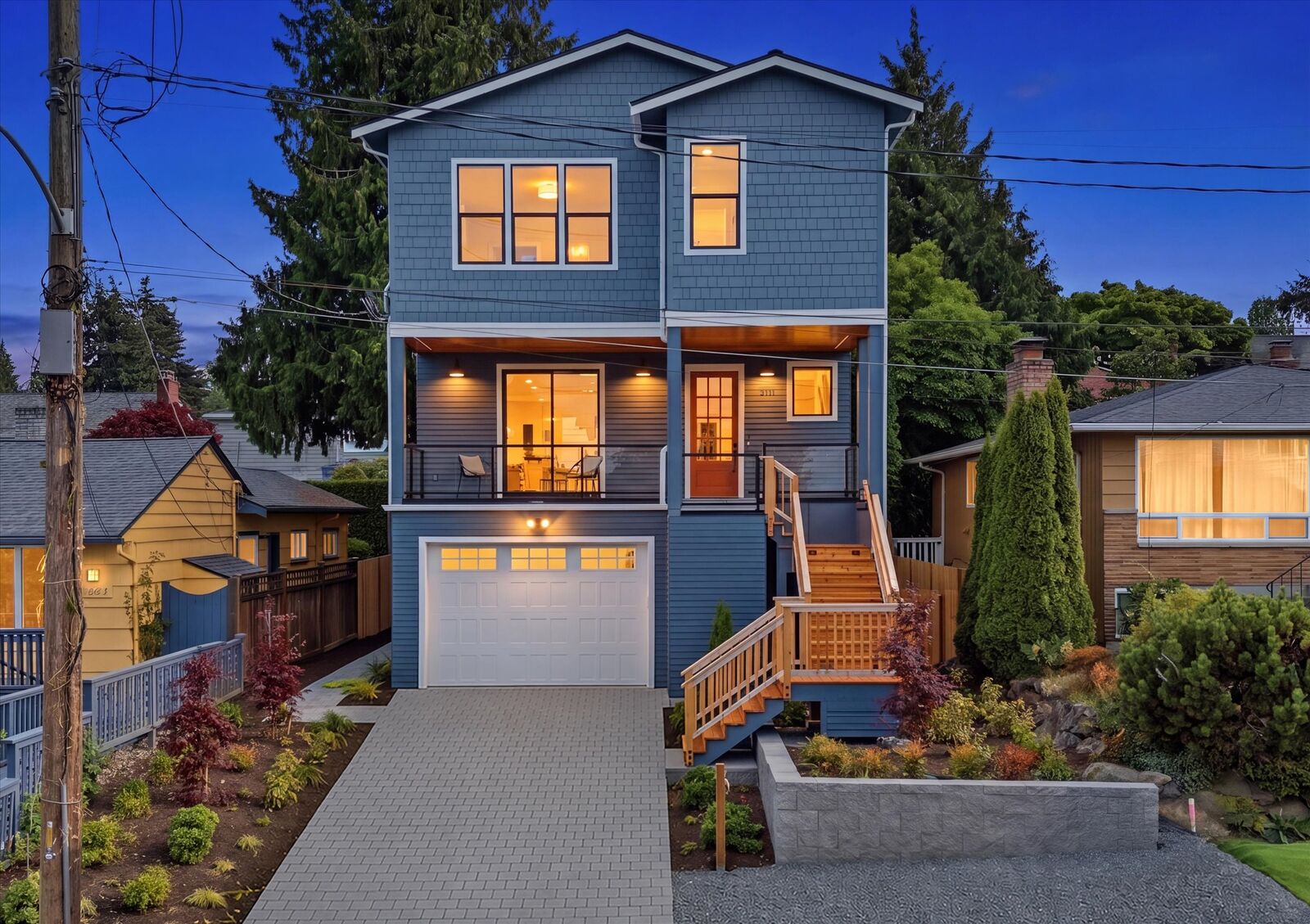Property Photo:  3111 W Mansell Street  WA 98199 