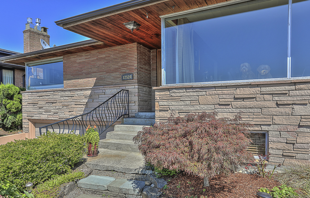 Property Photo:  12524 9th Ave NW  WA 98177 