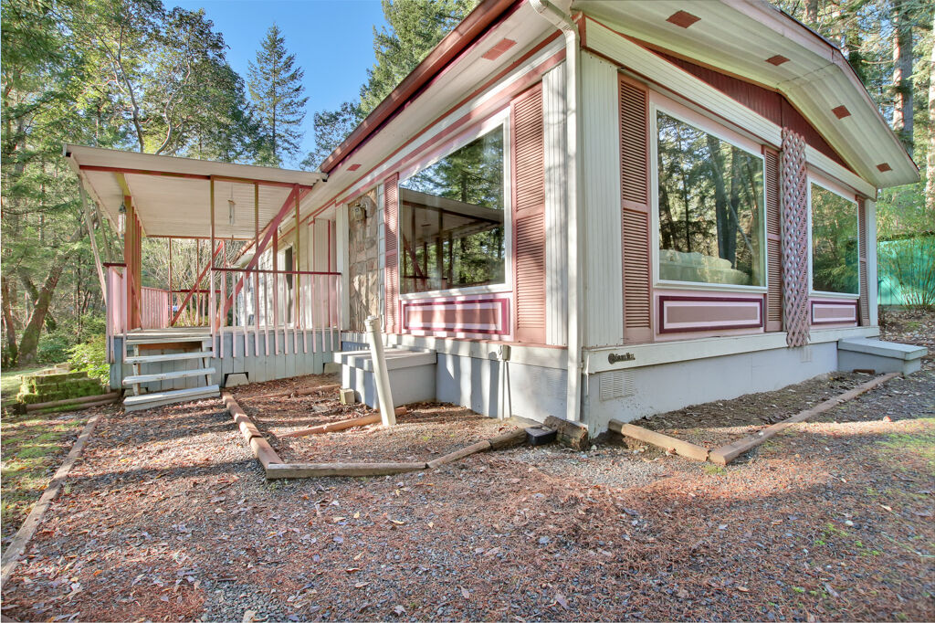 Property Photo: 11421 141st Av Ct NW WA 98329