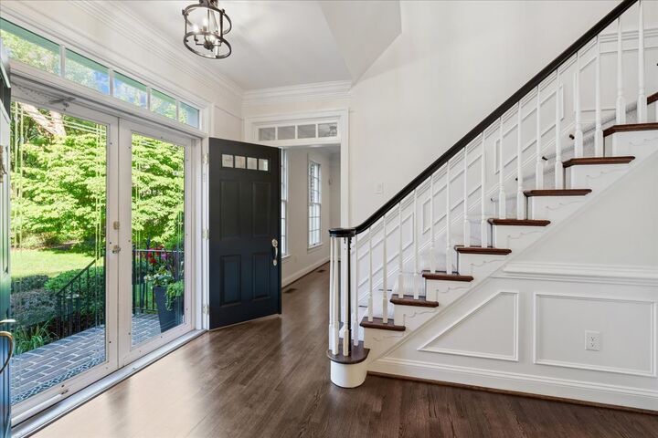 Property Photo:  6325 Angel Rose Court  MD 21044 