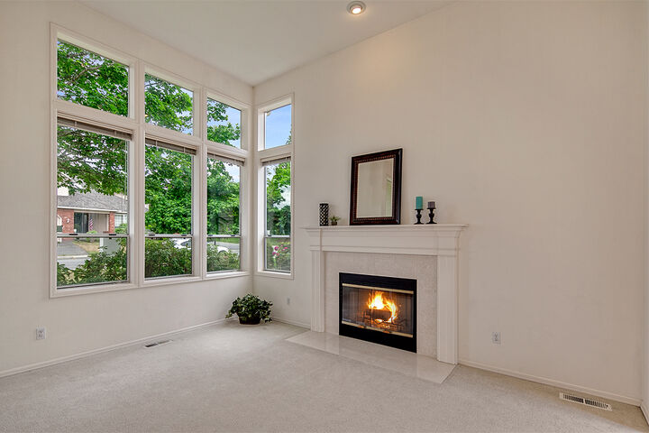 Property Photo: Living room 1638 233rd Place NE  WA 98074 
