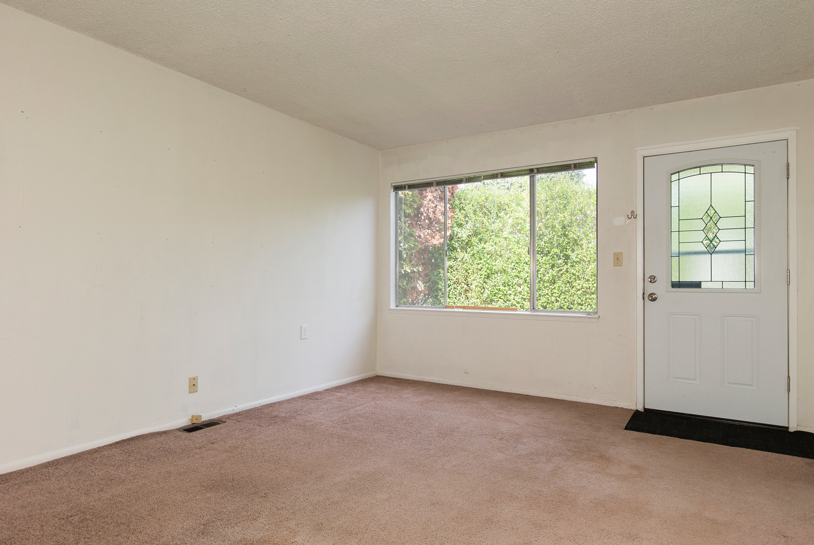 Property Photo: Living Room 343 NE 59th St  WA 98105 