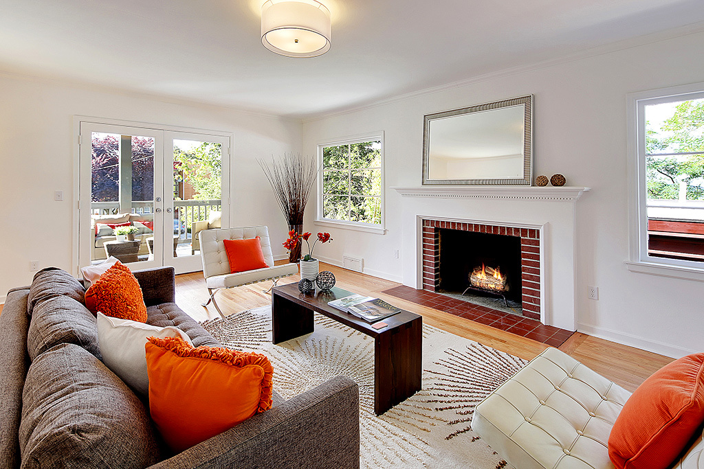 Property Photo: Living room 4604 43rd Ave S  WA 98118 