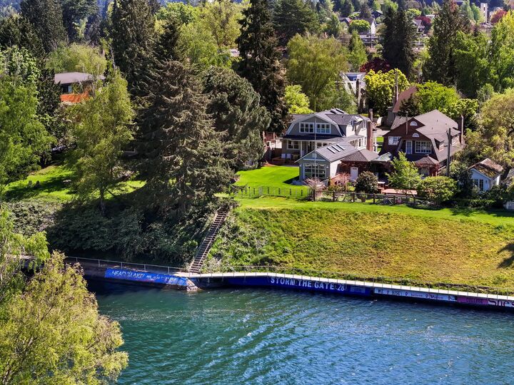Property Photo:  1852 E Shelby Street  WA 98112 