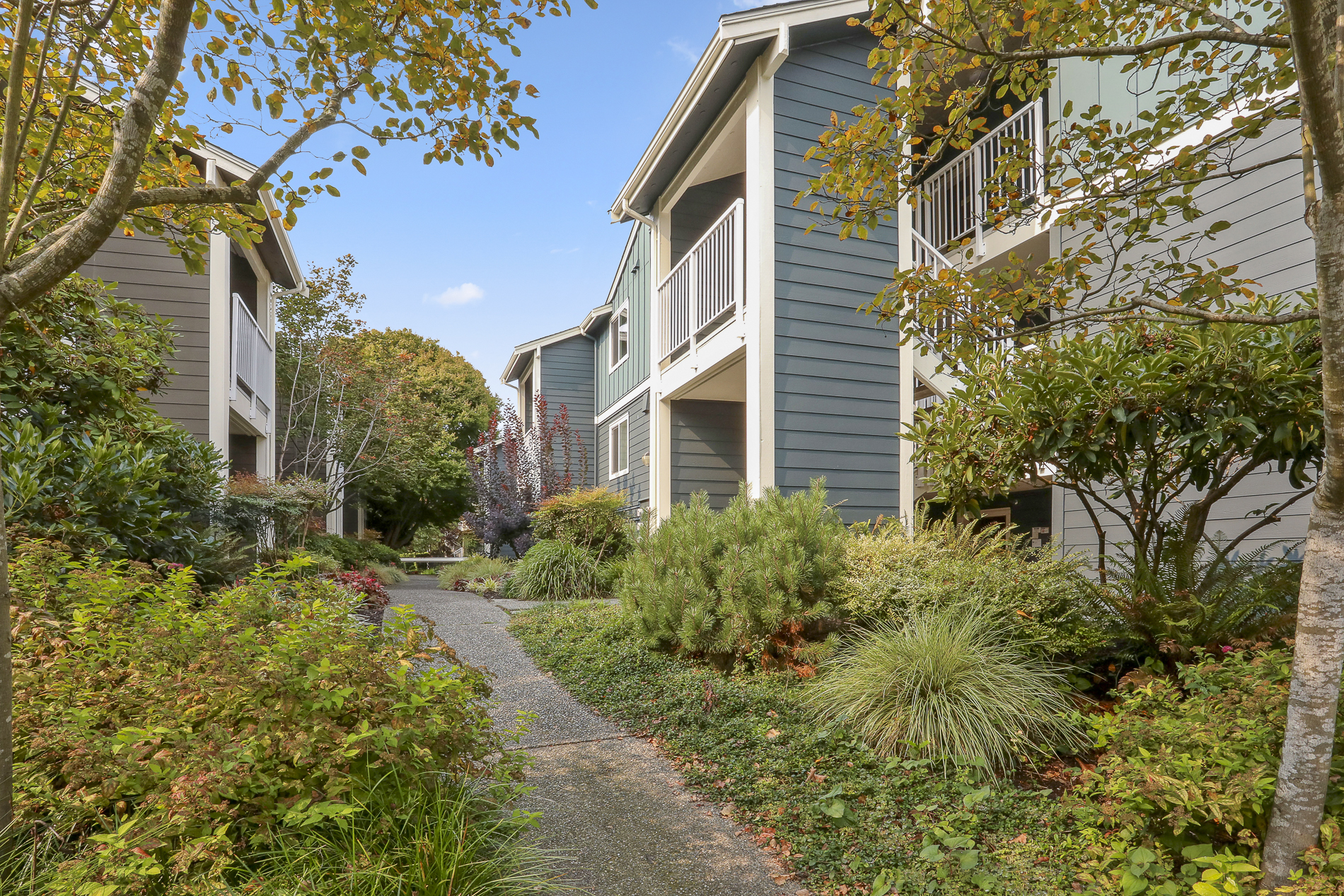 Property Photo: 300 N 130th St 5-305 WA 98133