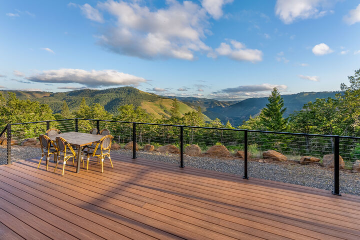 Property Photo:  20 Incline Dr  WA 98635 