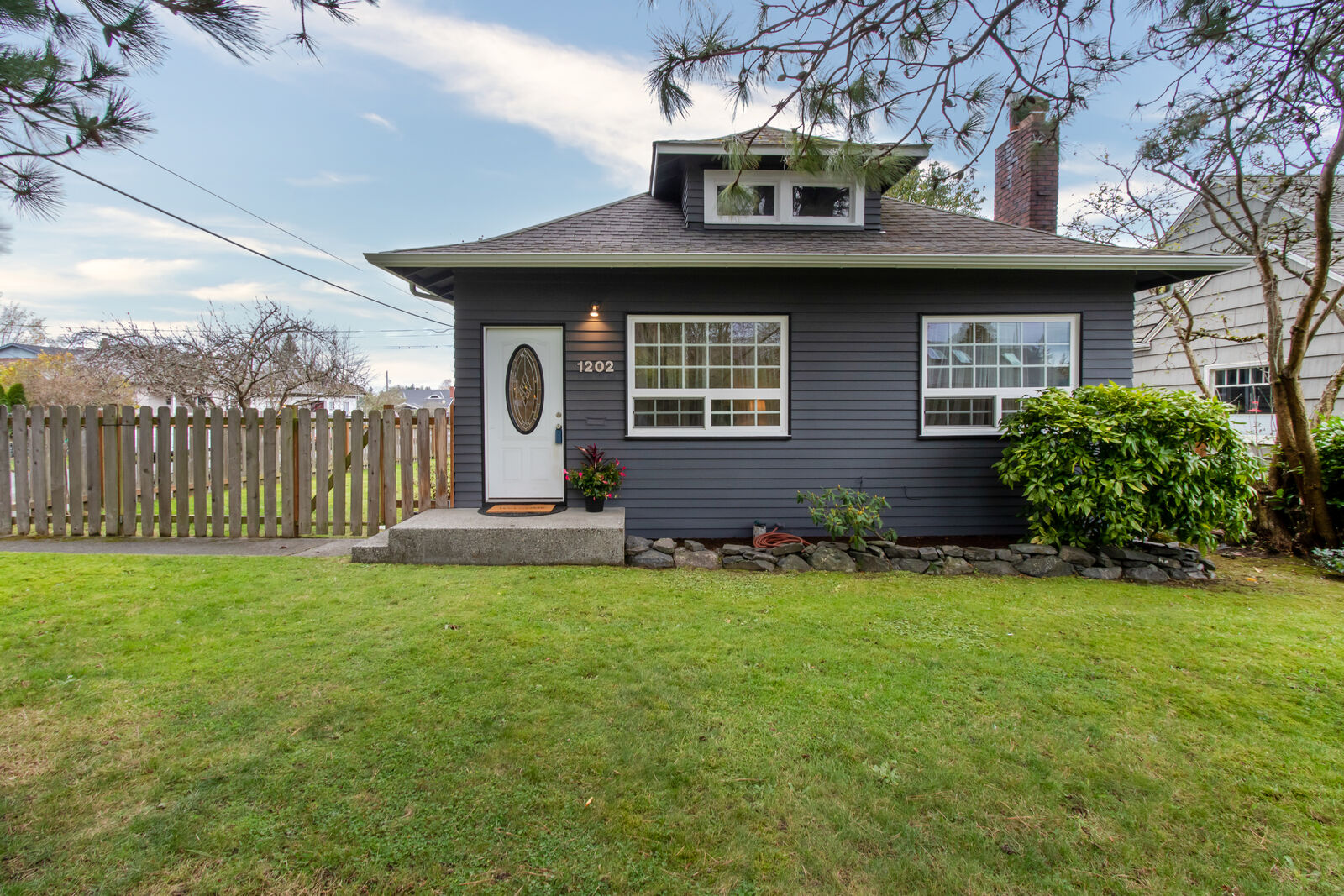 Property Photo: 1202 N Prospect St WA 98406