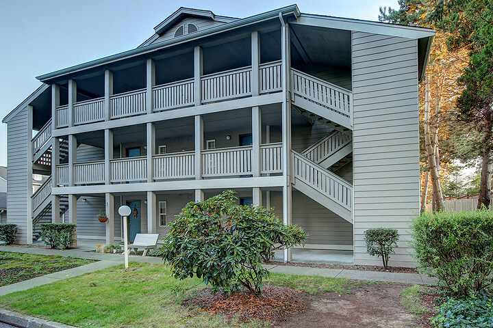 Property Photo: 215 100th st sw #b208, everett 98204 215 100th St SW B208 WA 98204