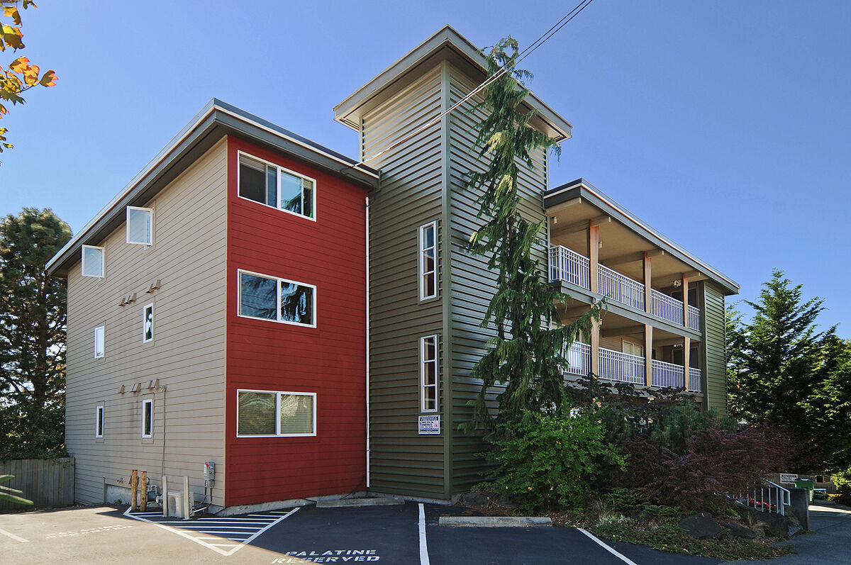 Property Photo: 121 N 46th St 301 WA 98103