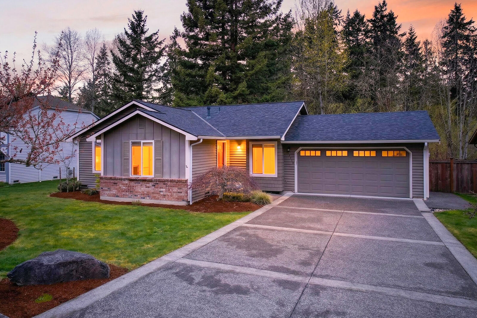 Property Photo: 17718 NE 137th Court WA 98052
