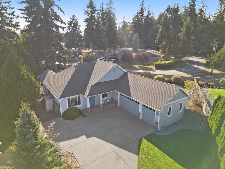 Property Photo:  928  Secord Court  WA 98282 