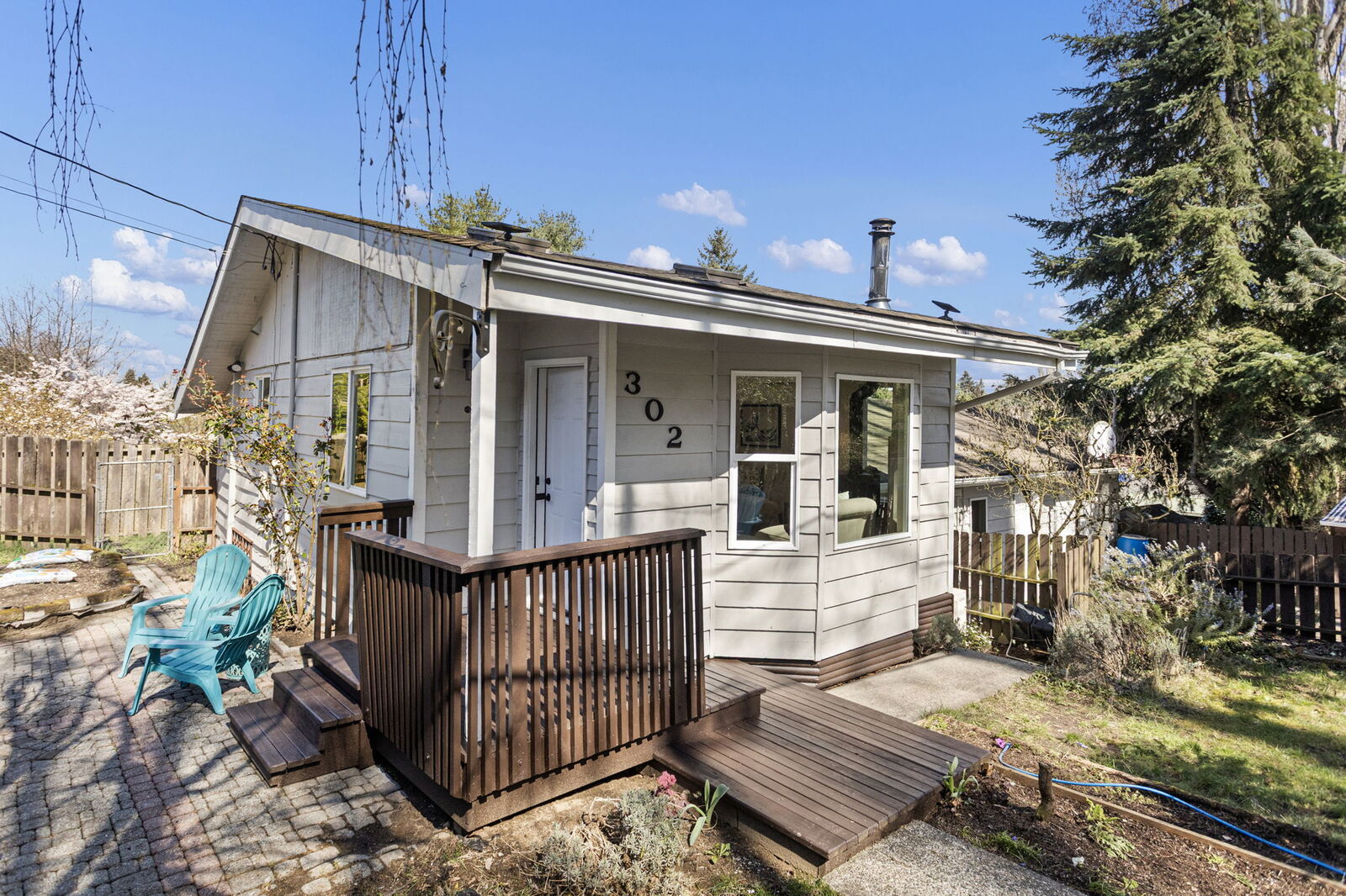 Property Photo: 302 S Barton St 302 S Barton Street  WA 98108 