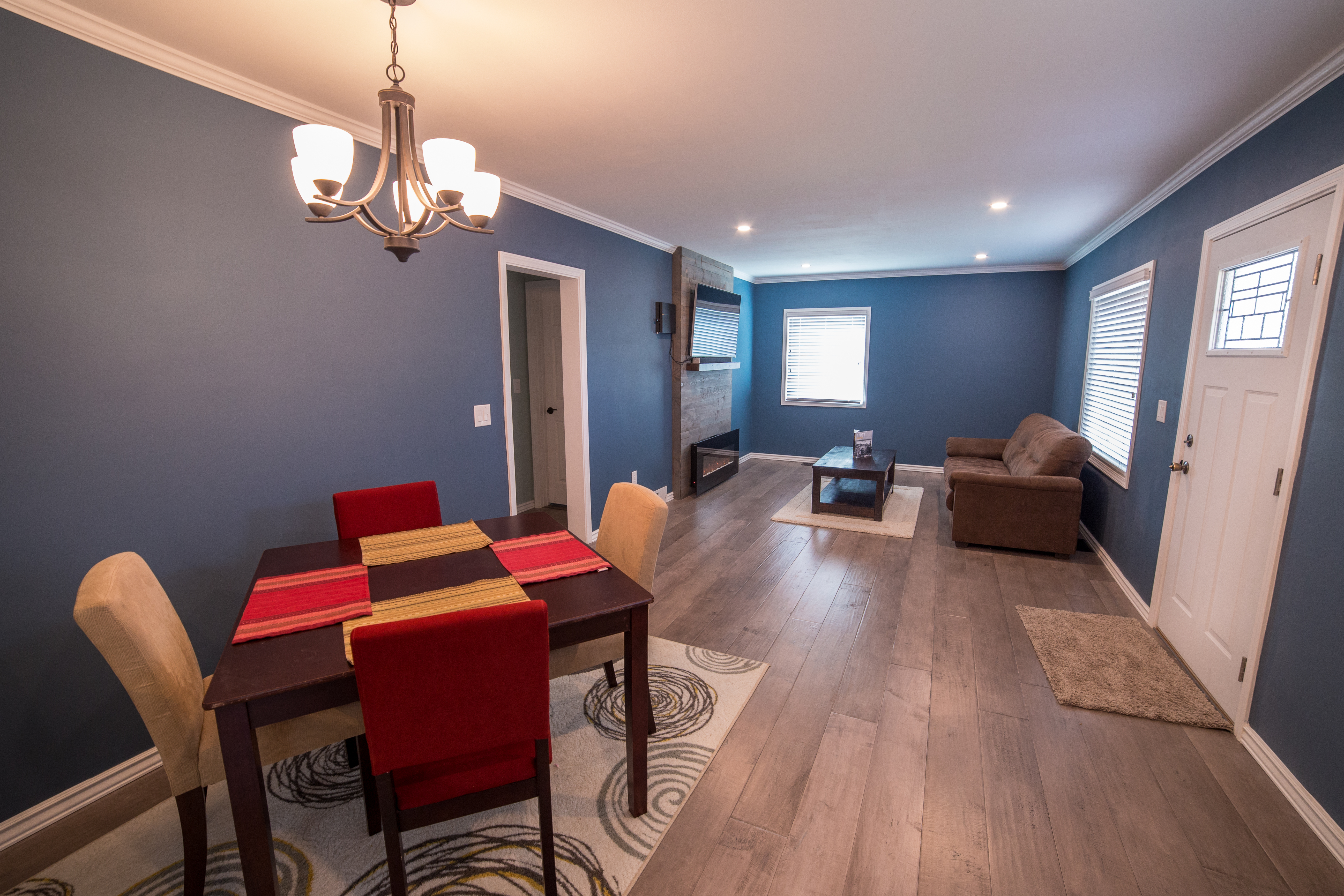 Property Photo: 6807 Highland Dr WA 98203
