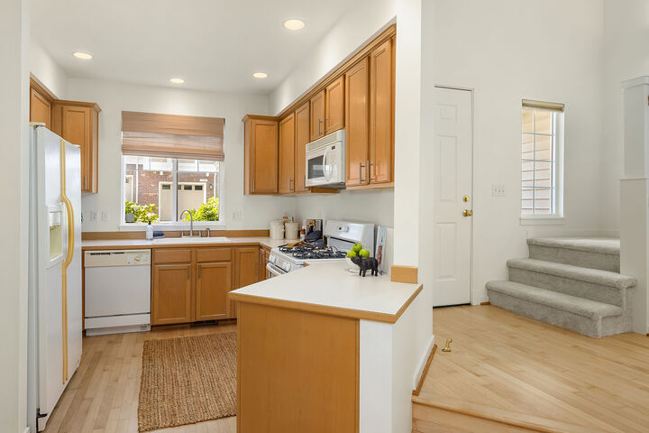 Property Photo:  15428  135th Place SE 36B  WA 98072 