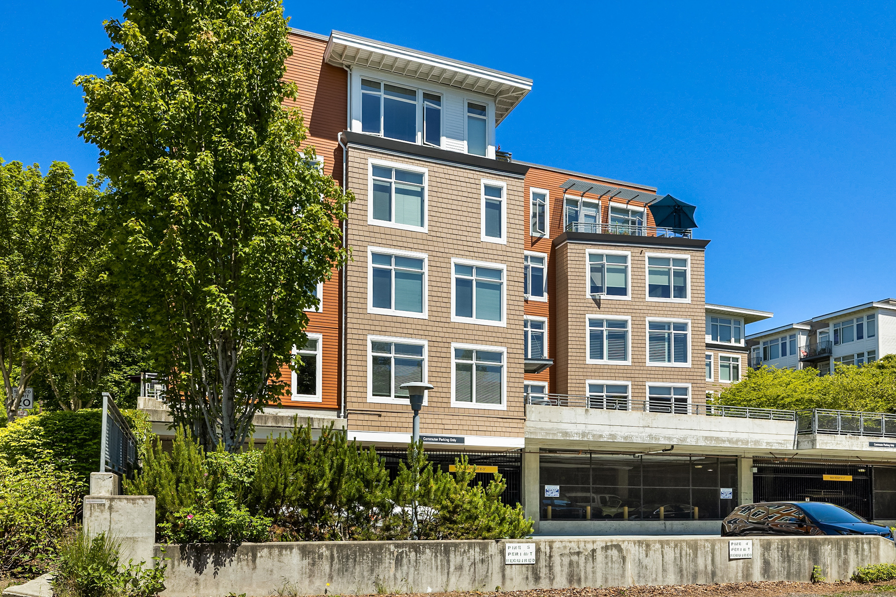 Property Photo:  170 Harbor Square Loop NE A209  WA 98110 