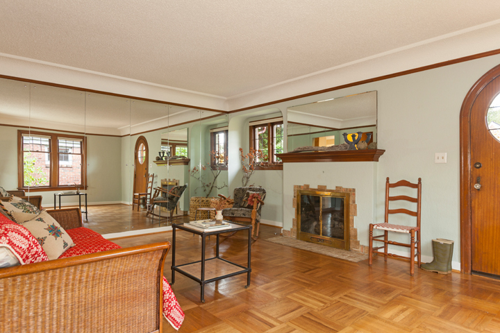 Property Photo: Living room 835 NW 57th St  WA 98107 
